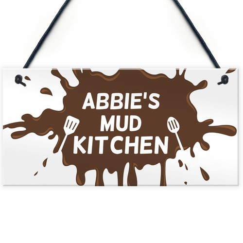 Perosnalised mud kitchen - mud, sign